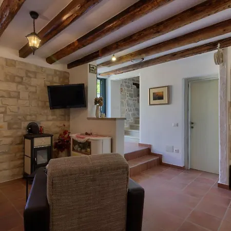 Villa Cozy Zita With Private Pool Near Town Center Porec