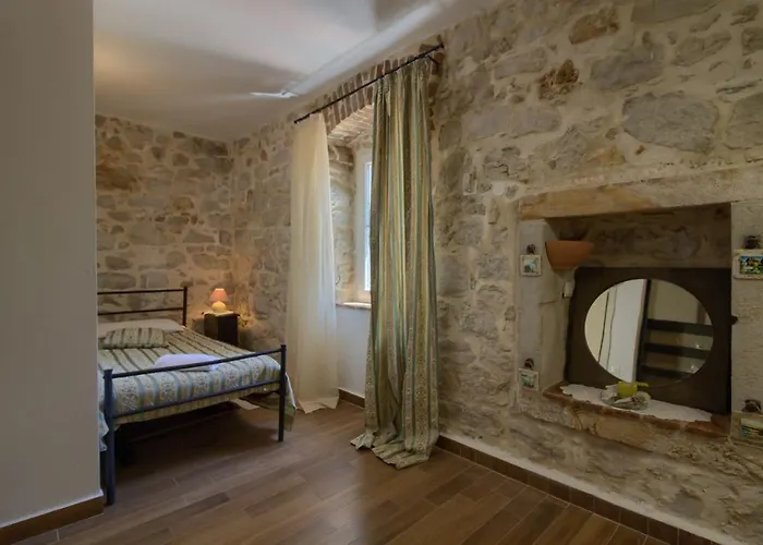 ヴィラ Cozy Zita With Private Pool Near Town Center ポレッチ