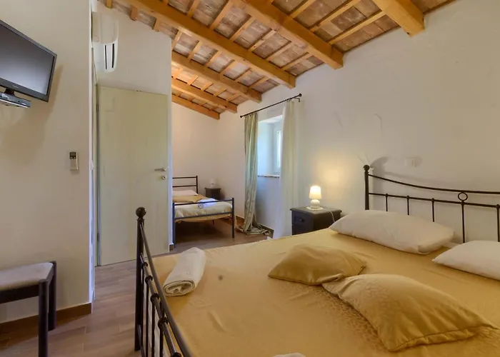 Cozy Zita With Private Pool Near Town Center Villa Poreč